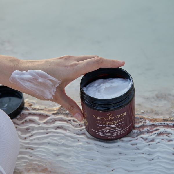 DEEP MOISTURIZING MASK WITH VANILLA